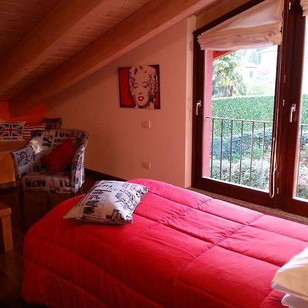 B&B Douglas House Varese Exterior photo