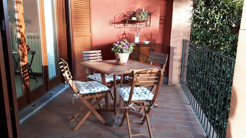 B&B Douglas House Varese Exterior photo